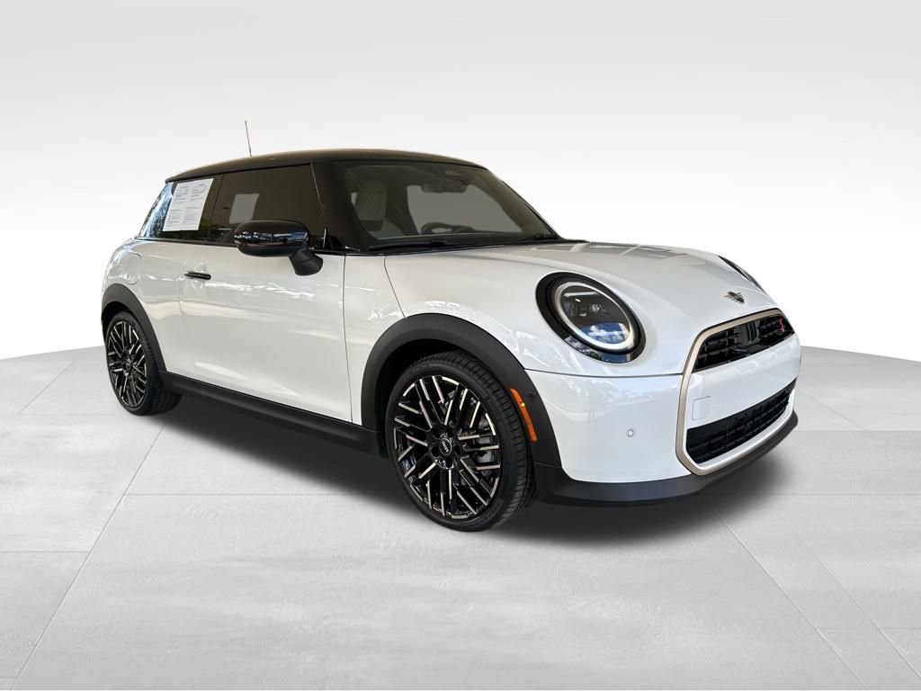 Used 2025 MINI Cooper S image 2