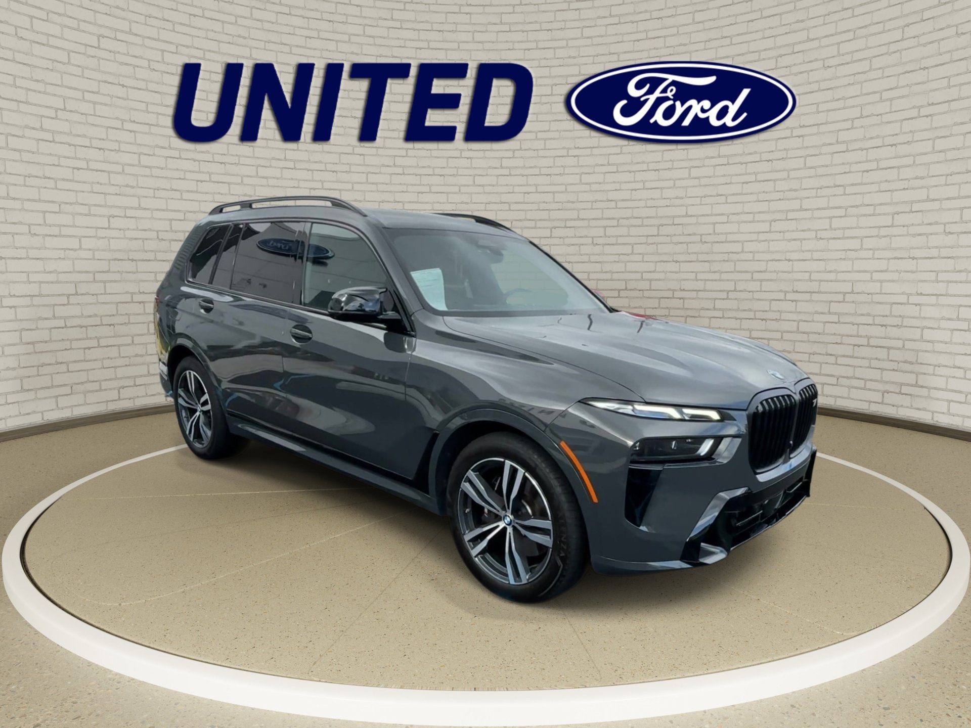 Used 2026 BMW X7 M60i w/ Executive Package AWD/4WD image 2