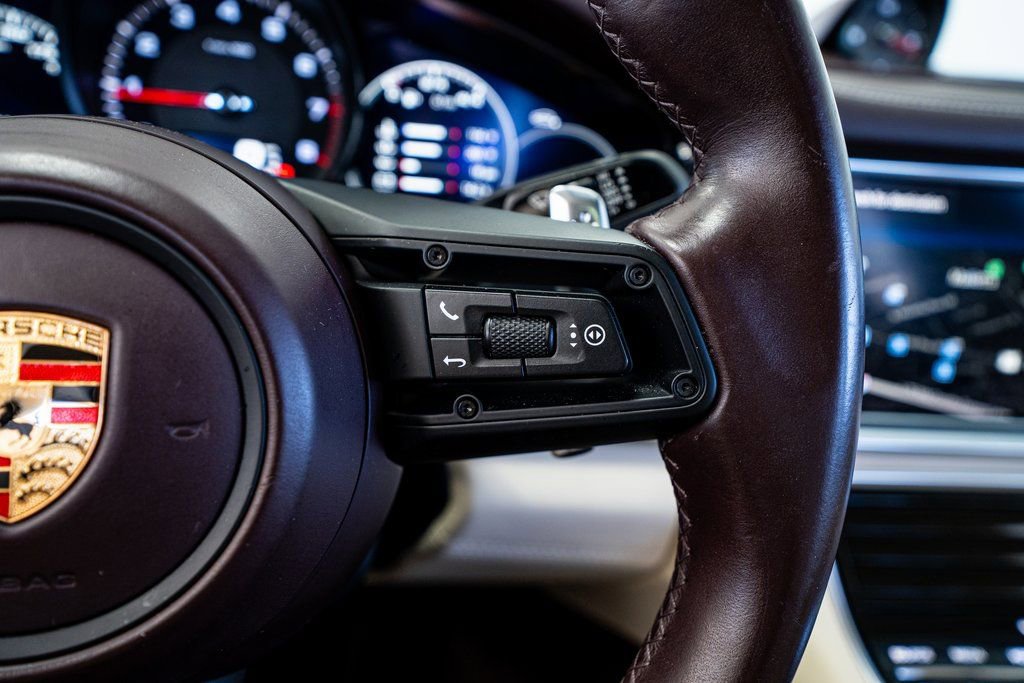 Used 2023 Porsche Panamera Platinum Edition image 43