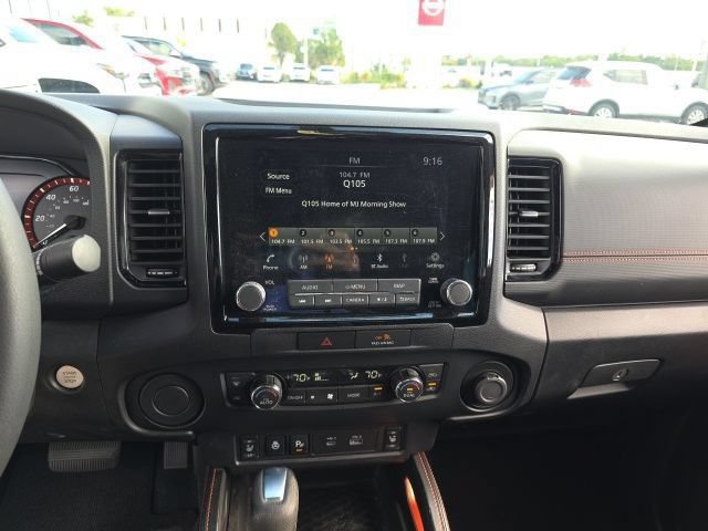 Used 2022 Nissan Frontier Pro-X RWD image 18