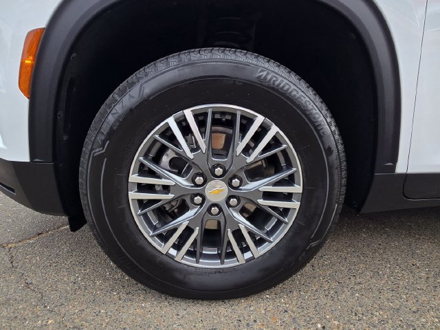 Used 2024 Chevrolet Traverse LT FWD image 29