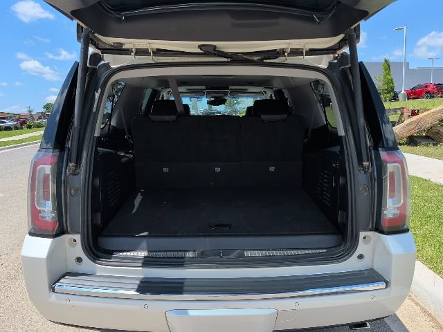 Used 2015 GMC Yukon XL Denali w/ Premium Package AWD/4WD image 46