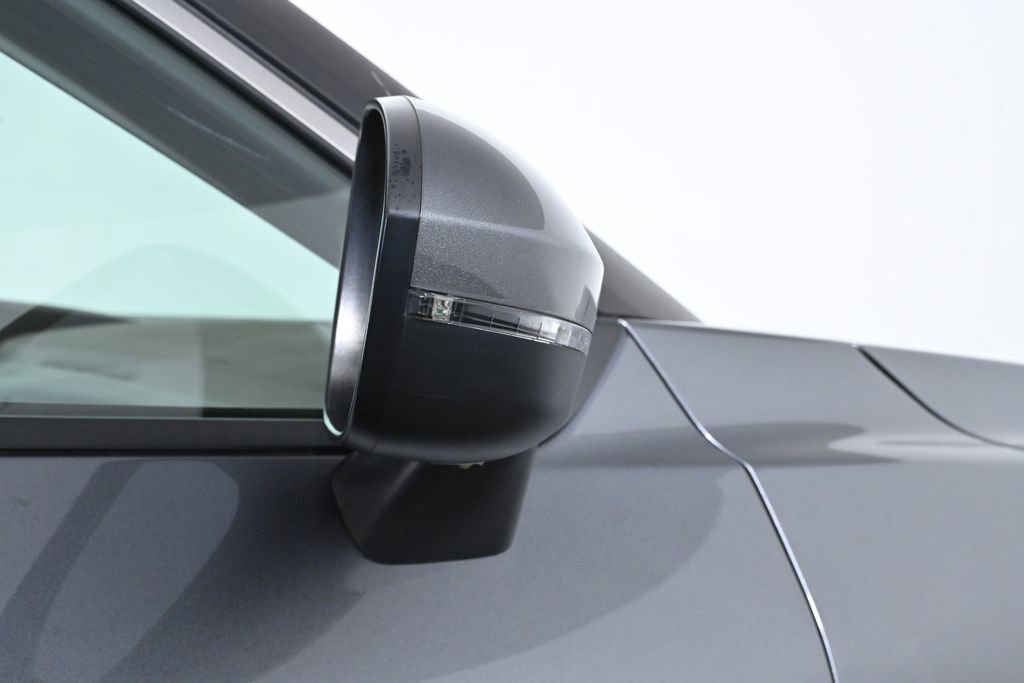 Certified 2022 Nissan Rogue SV image 12