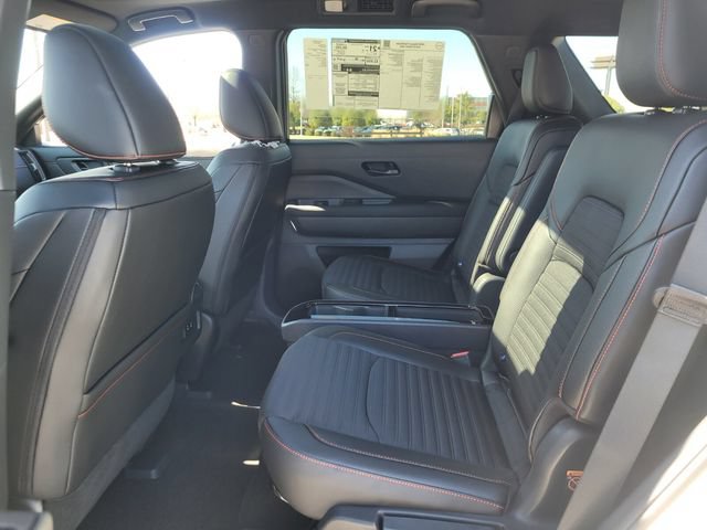 New 2026 Nissan Pathfinder Rock Creek w/ Rock Creek Premium Package AWD/4WD image 8