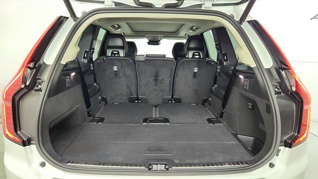 New 2026 Volvo XC90 T8 Core w/ Protection Package Premier AWD/4WD image 40