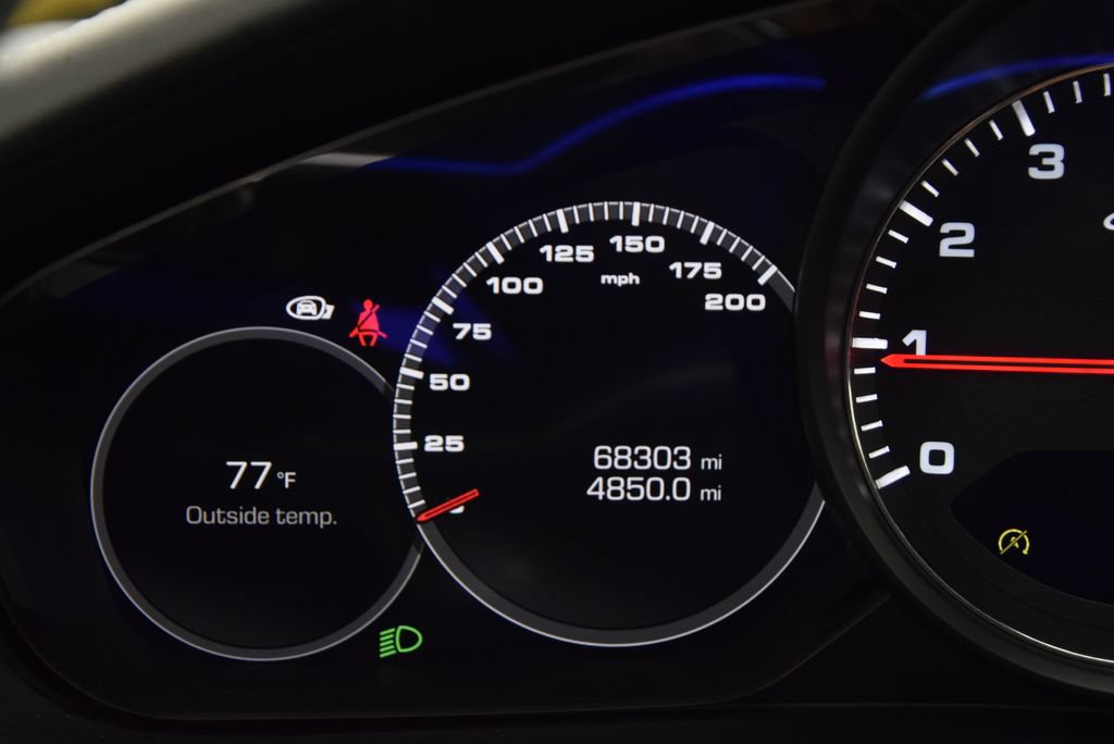 Used 2019 Porsche Panamera GTS AWD/4WD image 31
