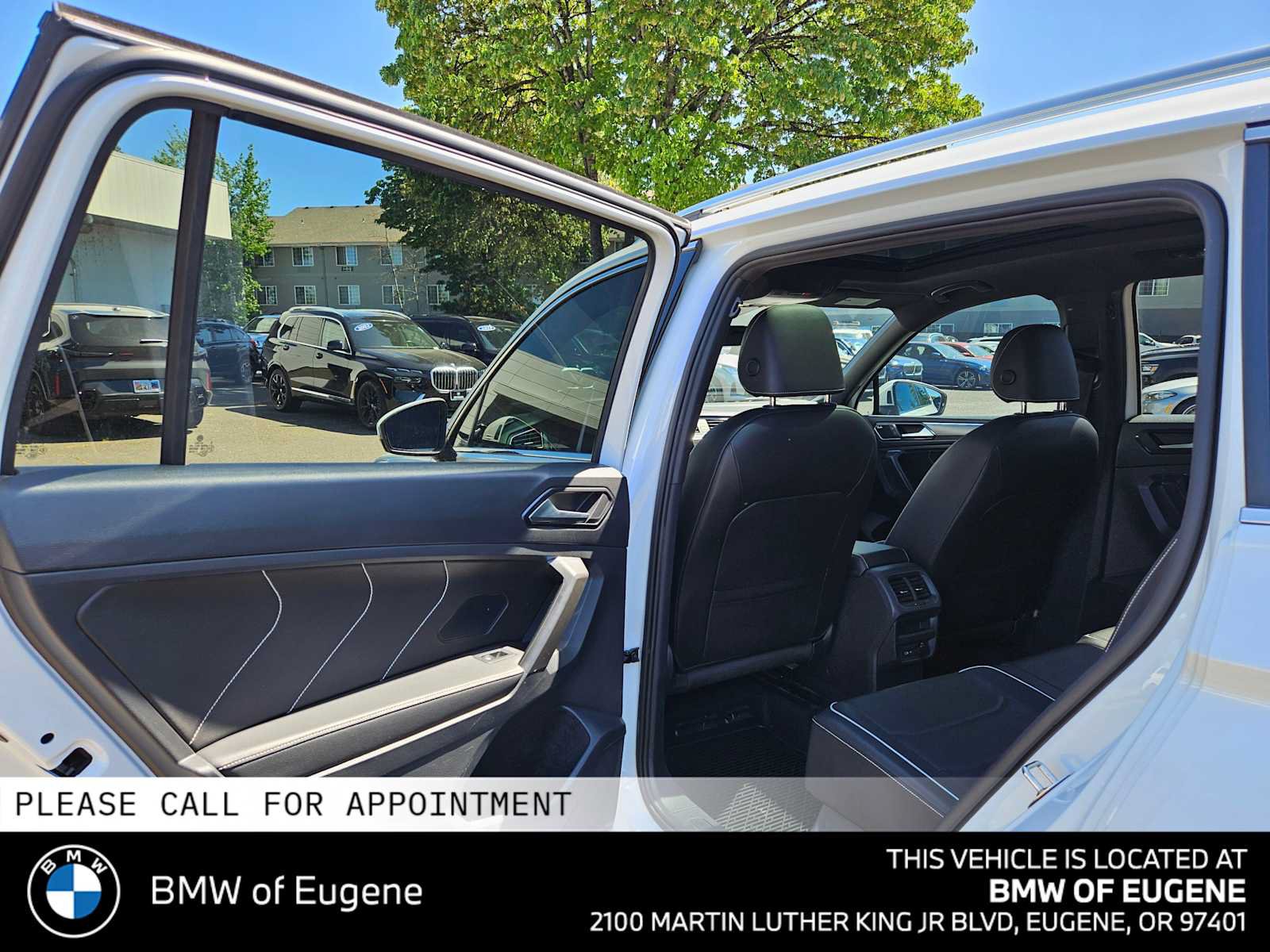 Used 2022 Volkswagen Tiguan SEL R-Line AWD/4WD image 19