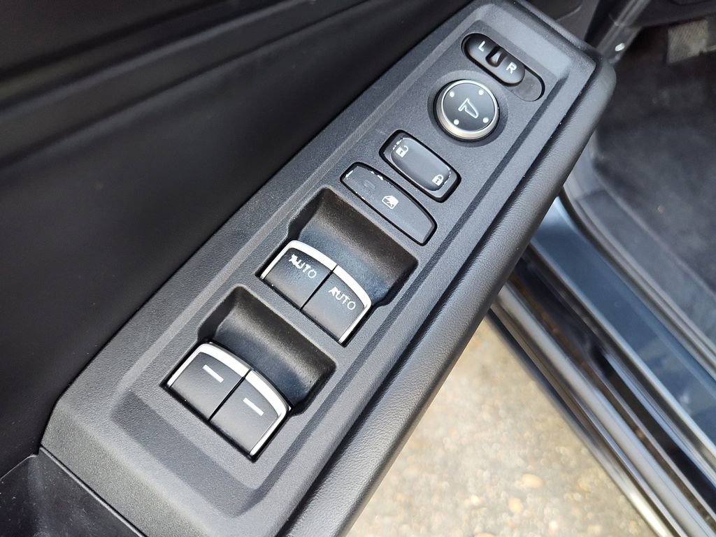 Used 2023 Honda Accord EX-L image 19