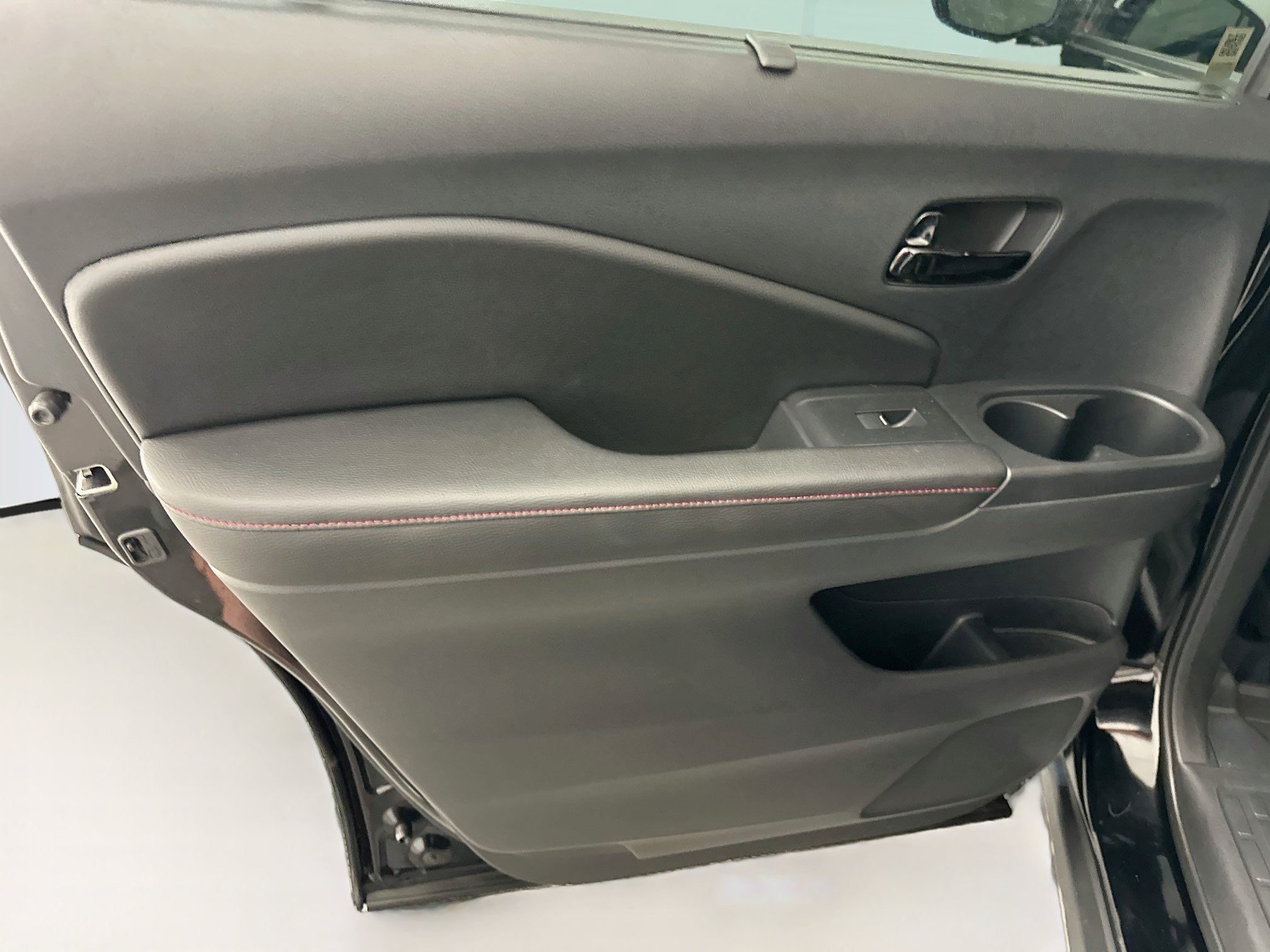 Used 2024 Honda Passport Black Edition image 28