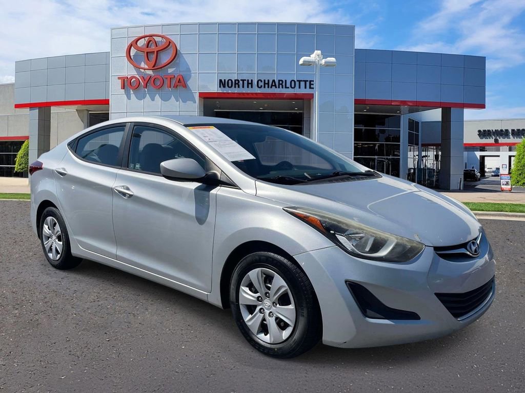 Used 2016 Hyundai Elantra SE