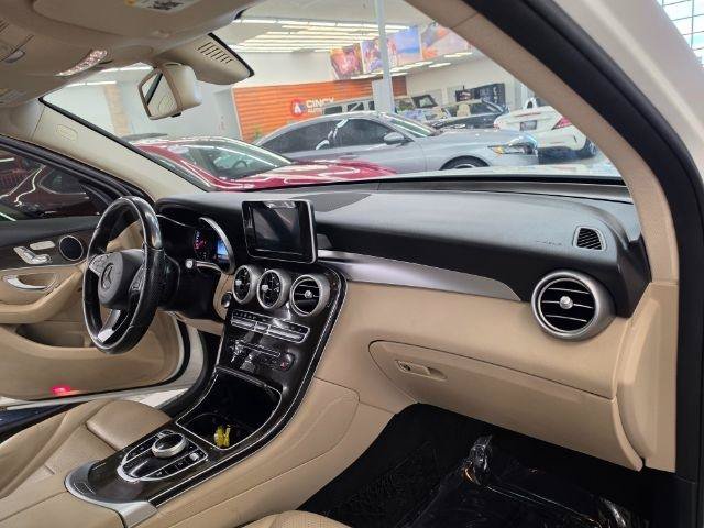 Used 2017 Mercedes-Benz GLC 300 image 8