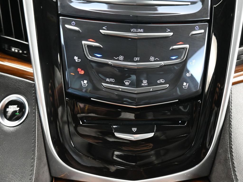 Used 2020 Cadillac Escalade Premium Luxury image 22