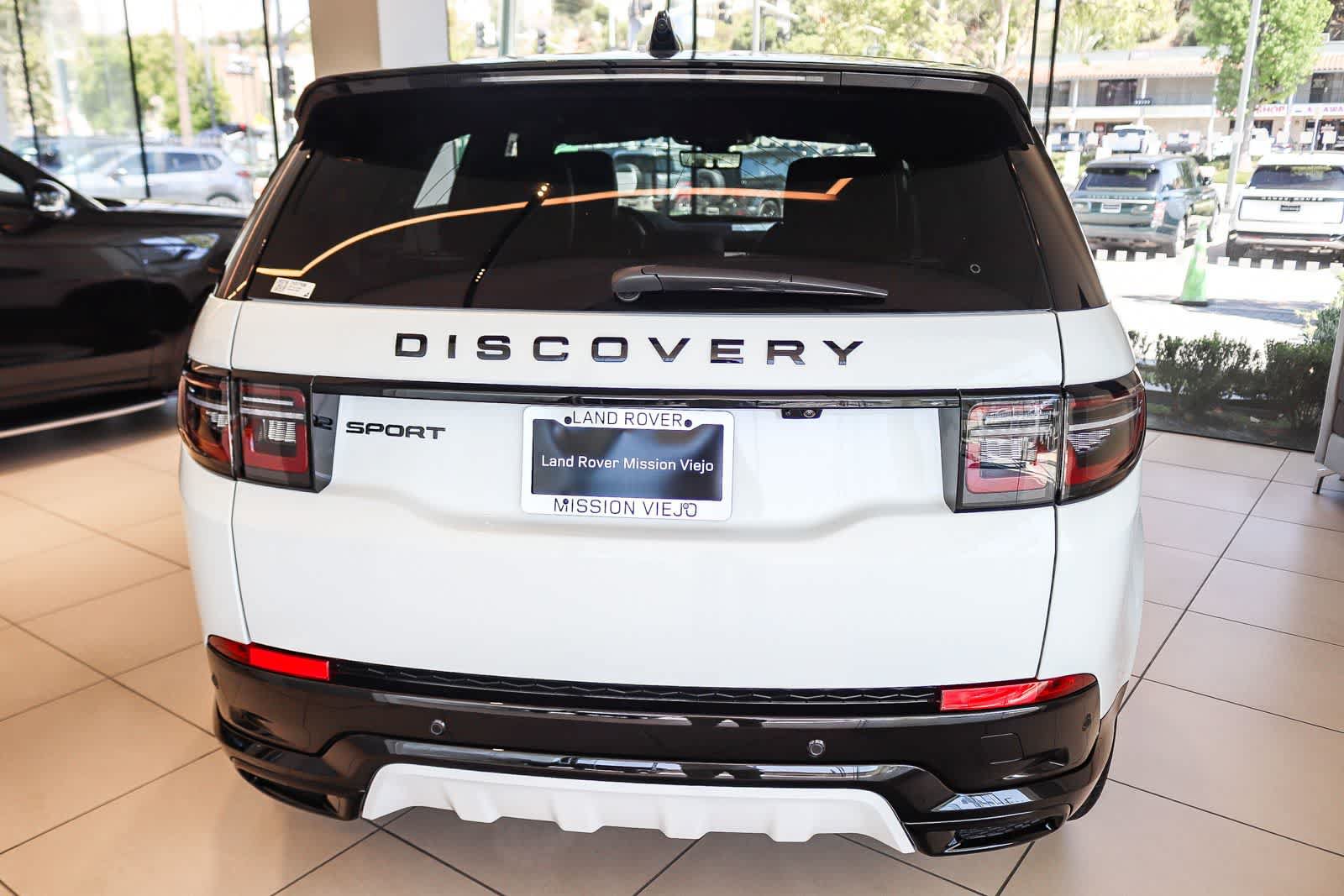 New 2026 Land Rover Discovery Sport Landmark AWD/4WD image 3