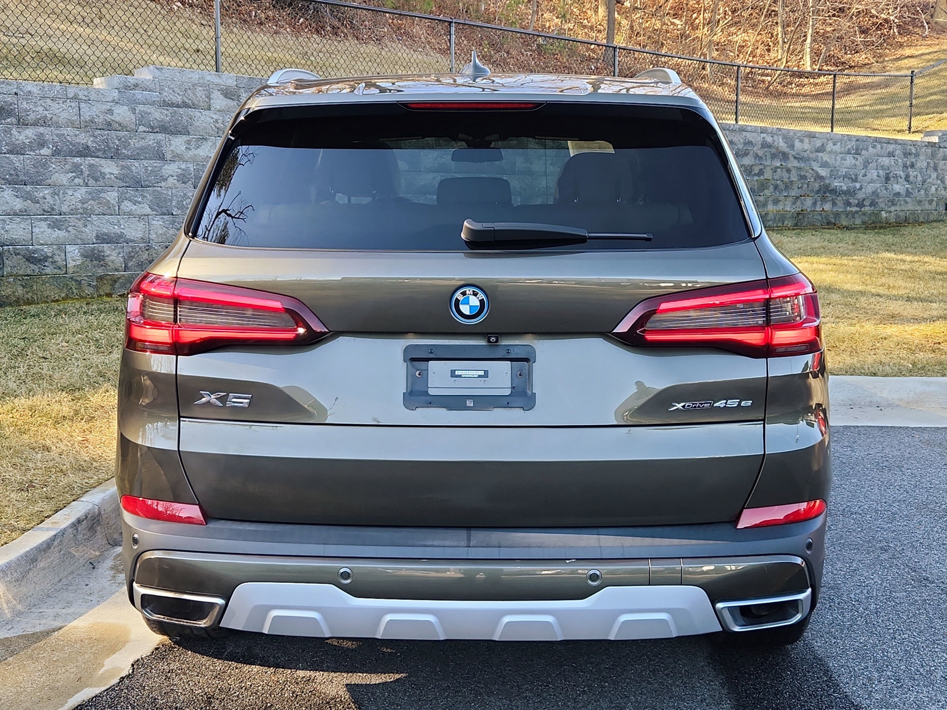 Used 2022 BMW X5 xDrive45e w/ Climate Comfort Package image 7