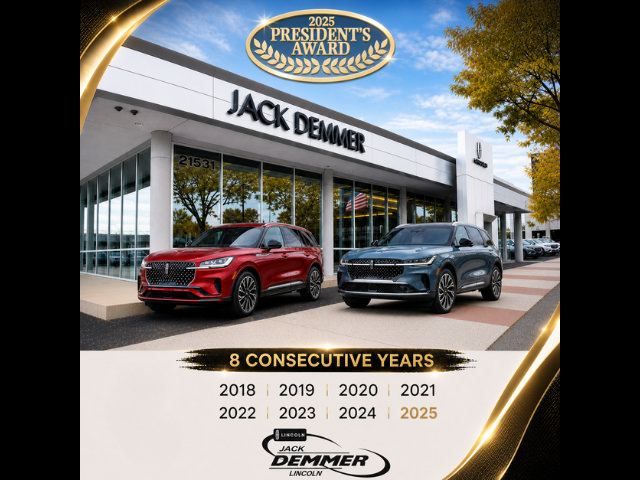 Certified 2023 Lincoln Nautilus AWD w/ Premium Package image 10