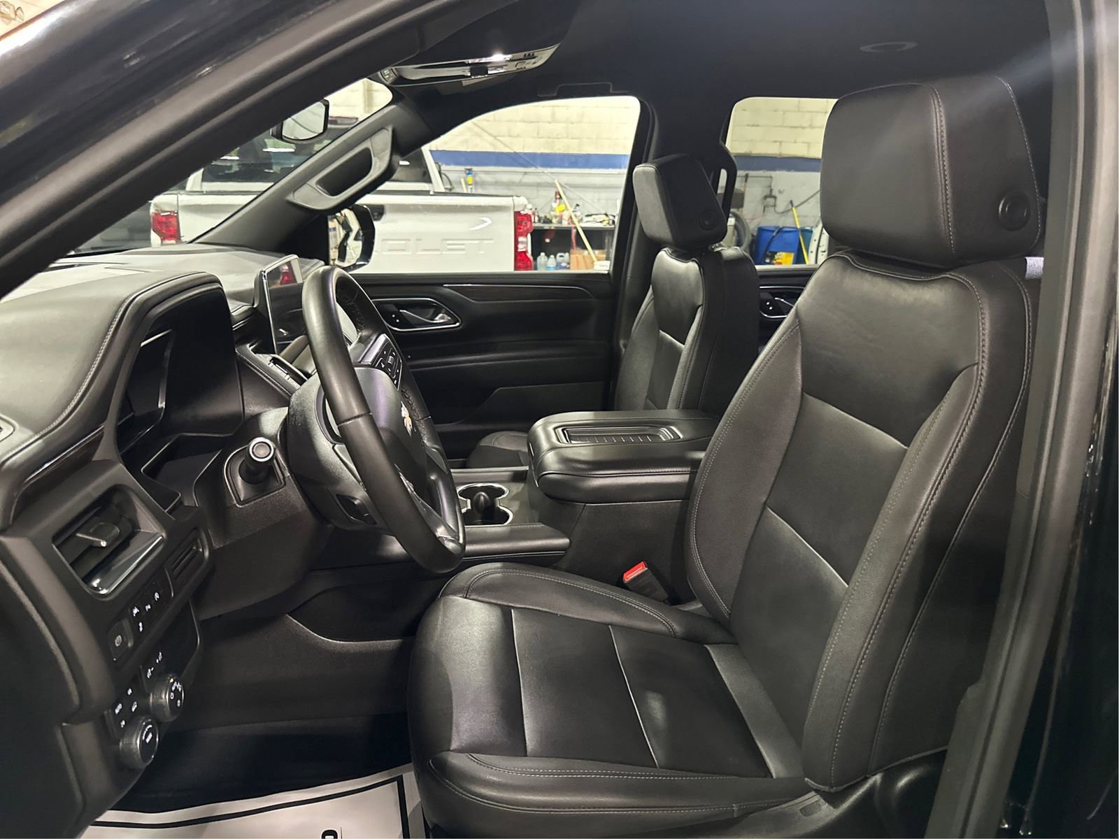 Used 2024 Chevrolet Tahoe LT AWD/4WD image 9