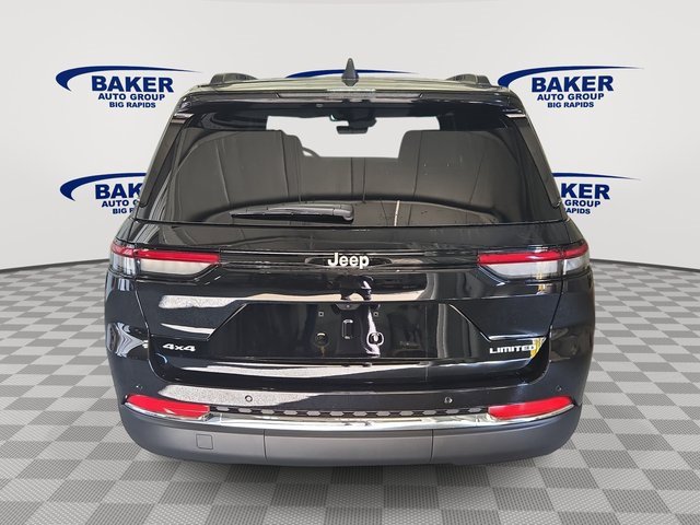 New 2025 Jeep Grand Cherokee Limited w/ Trailer Tow Package image 5