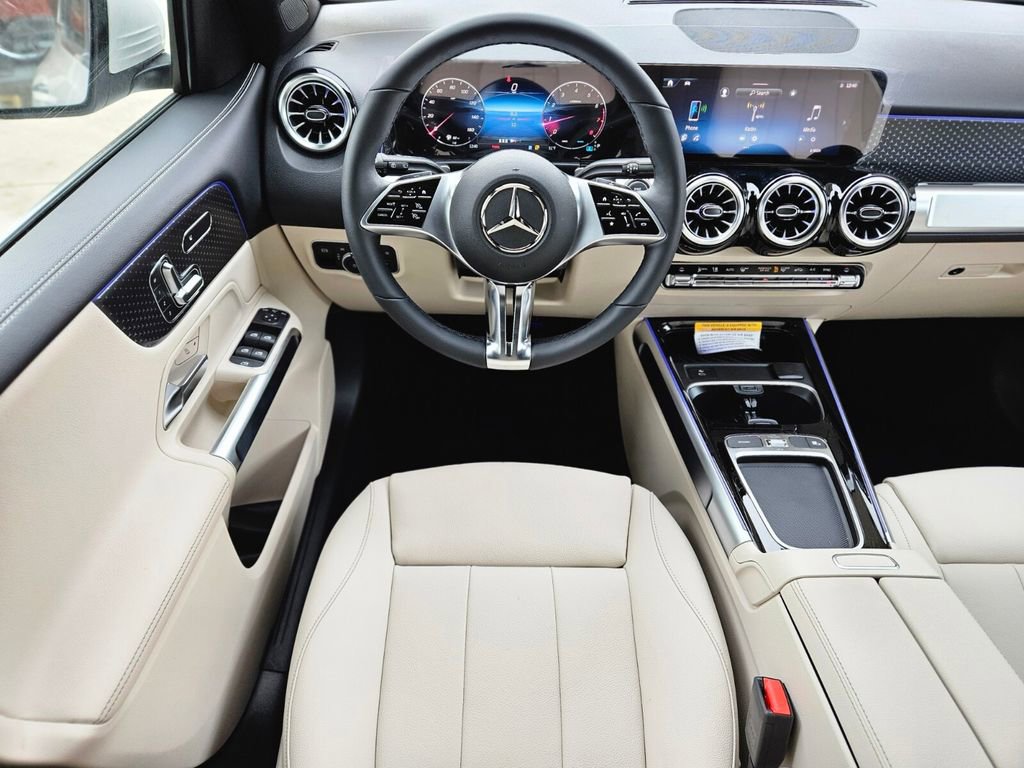 New 2026 Mercedes-Benz GLB 250 4MATIC image 11