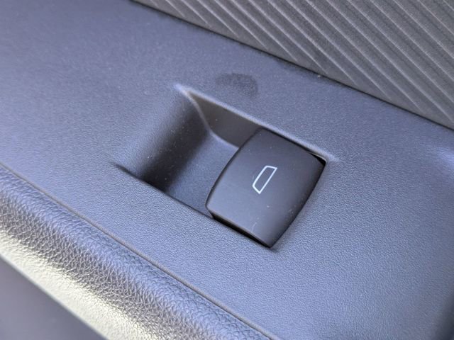 New 2027 Chevrolet Bolt LT w/ Comfort Package image 31