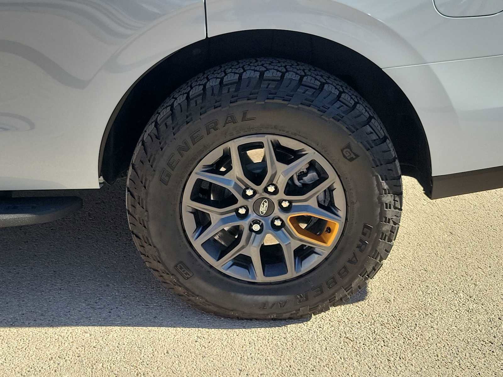 Used 2025 Ford Expedition Tremor image 4