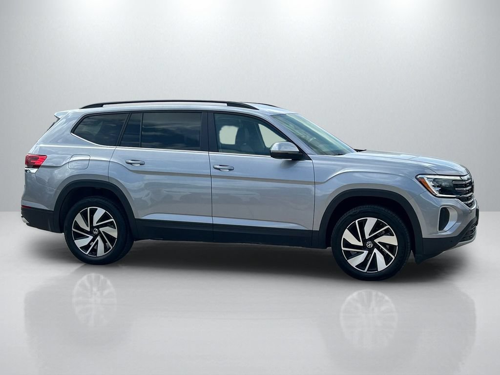 Used 2026 Volkswagen Atlas SE AWD/4WD image 4