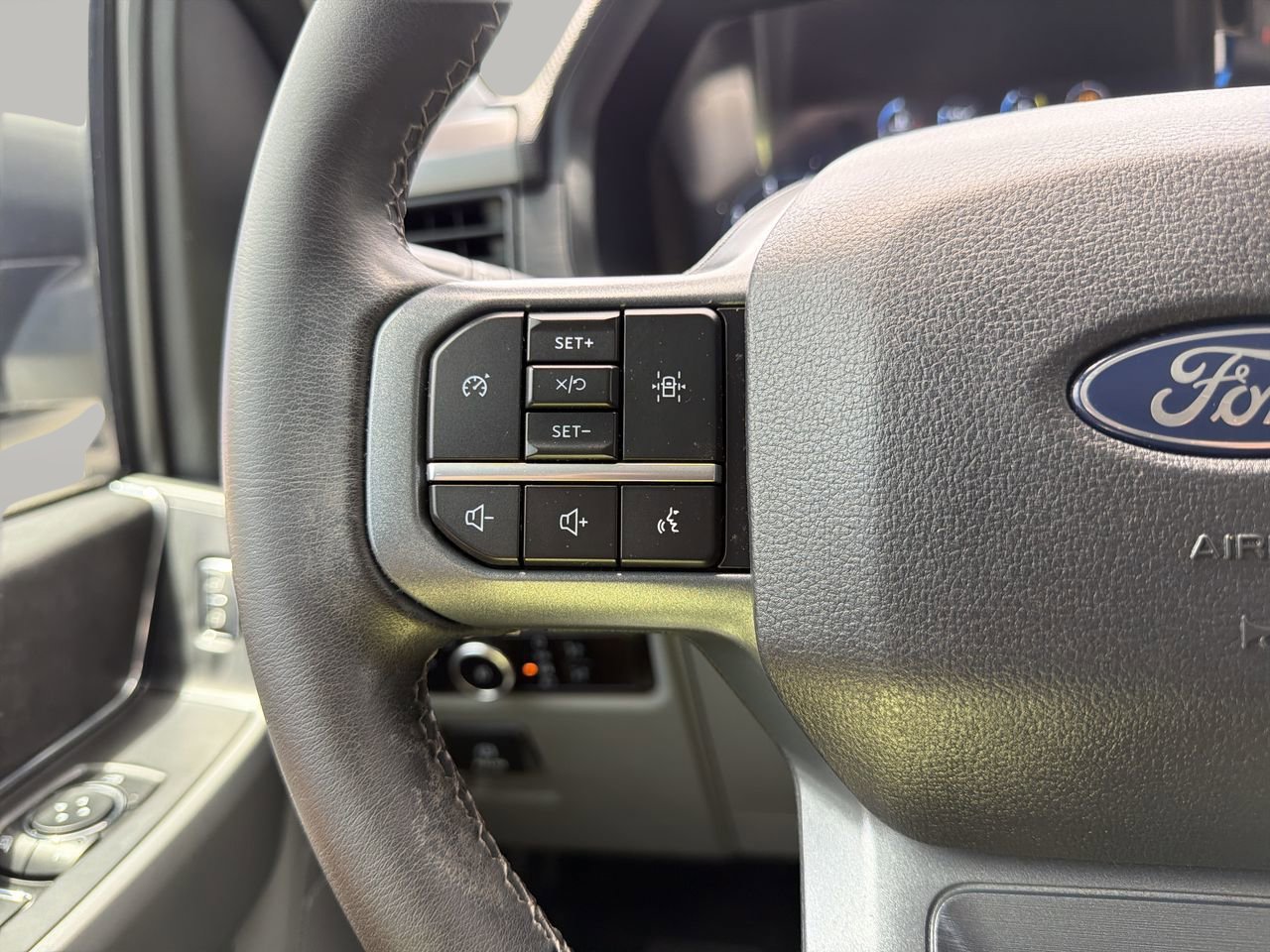 Used 2024 Ford F150 XLT RWD image 25