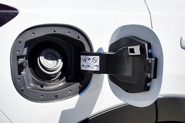 Used 2024 Nissan Rogue SL w/ SL Premium Package FWD image 13