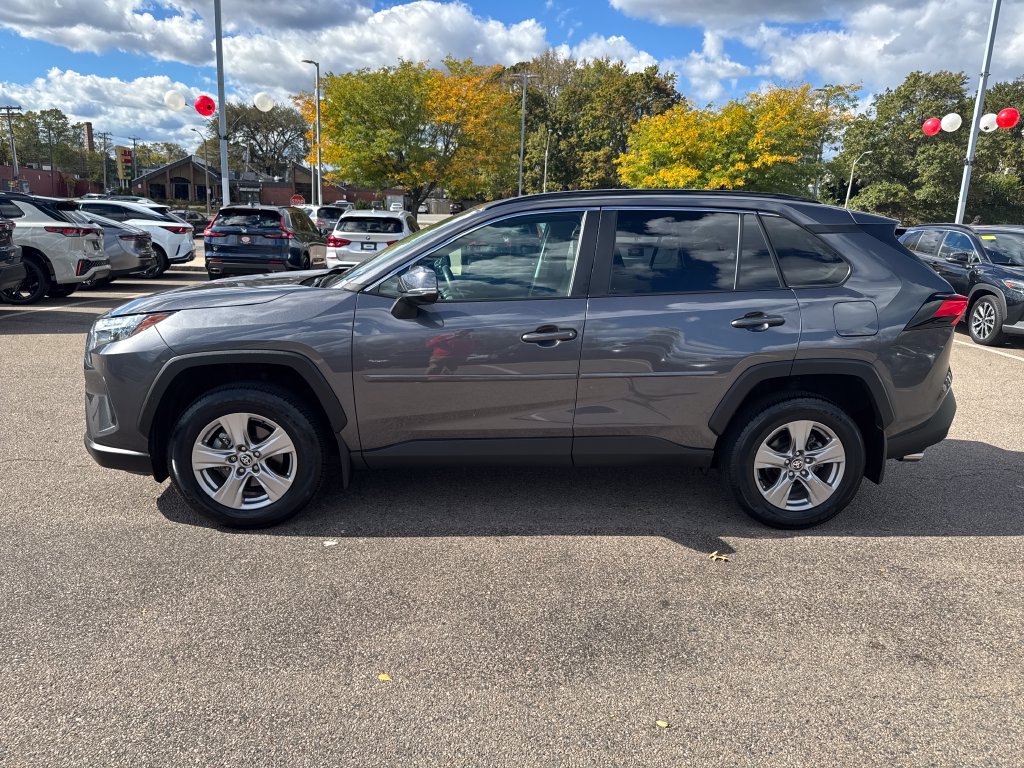 Used 2025 Toyota RAV4 XLE w/ Convenience Package AWD/4WD image 4