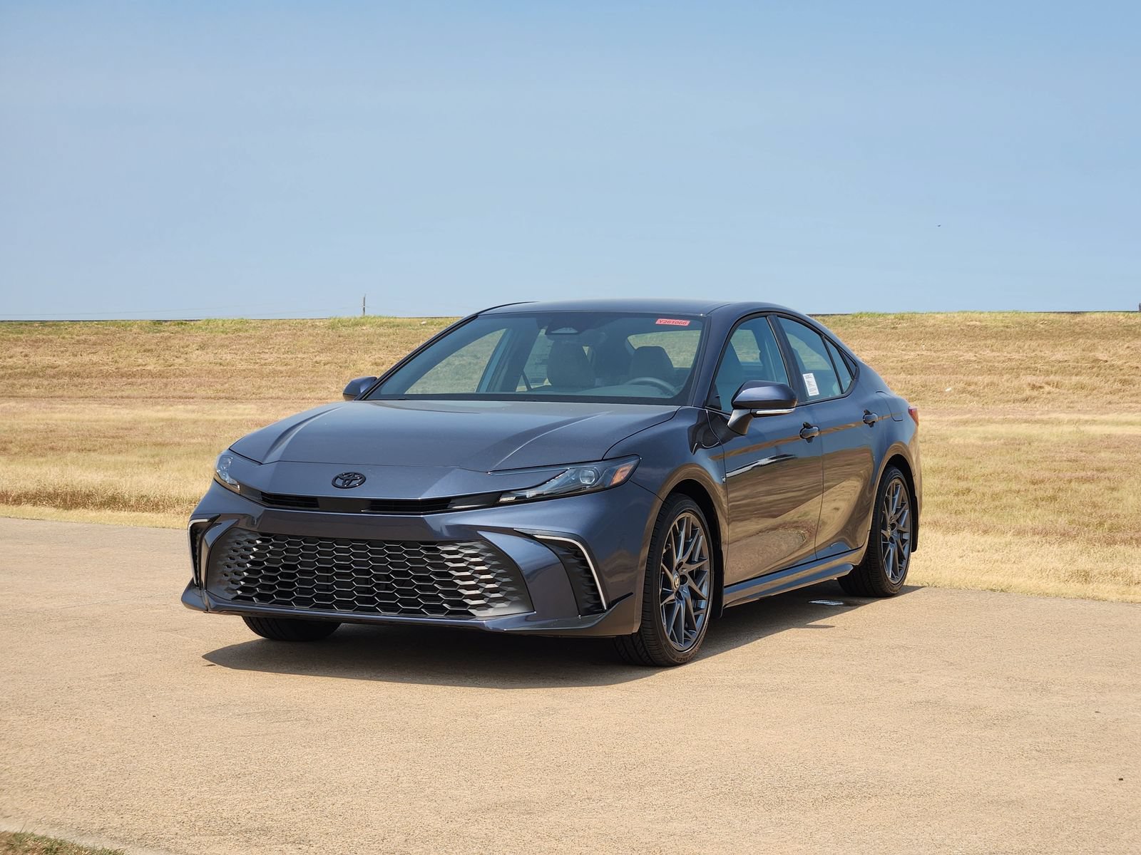 New 2026 Toyota Camry SE FWD video 2