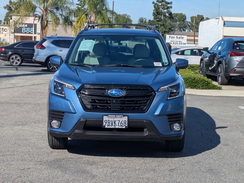 Used 2022 Subaru Forester Premium image 2