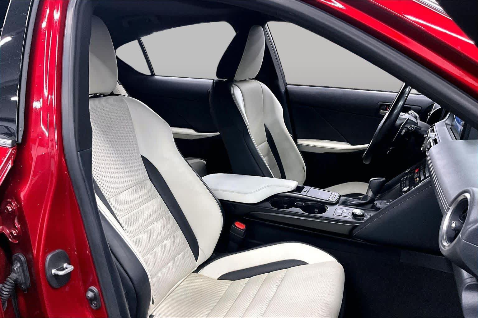 Used 2021 Lexus IS 350 F Sport w/ Accessory Package RWD image 9