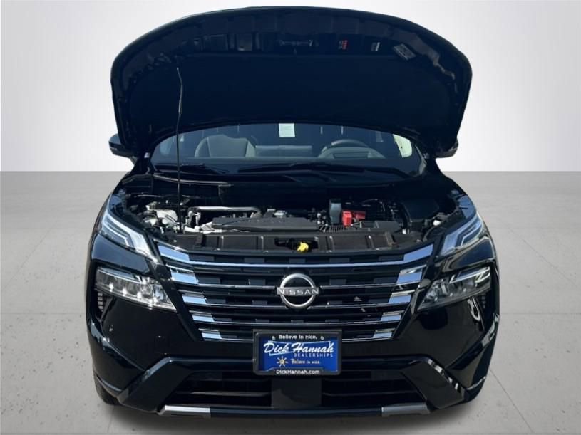 New 2026 Nissan Rogue Platinum w/ Platinum Premium Package AWD/4WD image 4