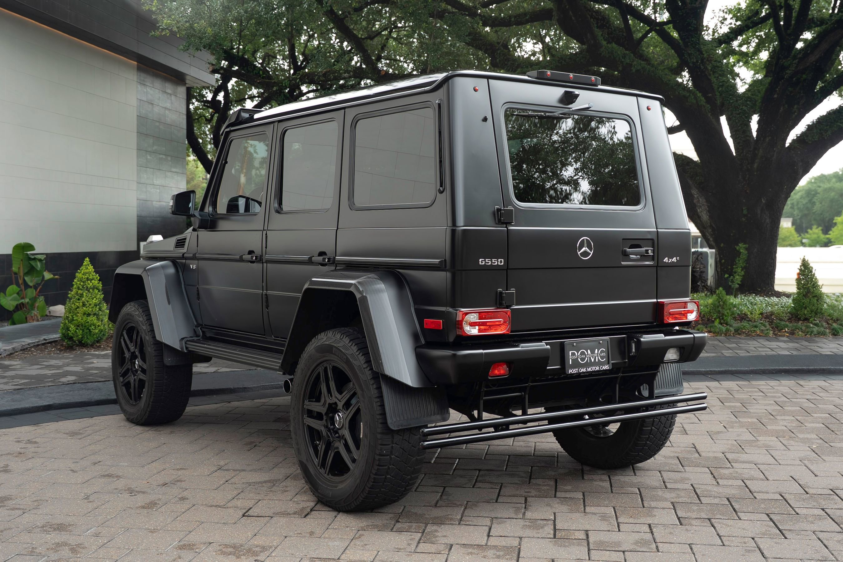 Used 2017 Mercedes-Benz G 550 Squared image 16