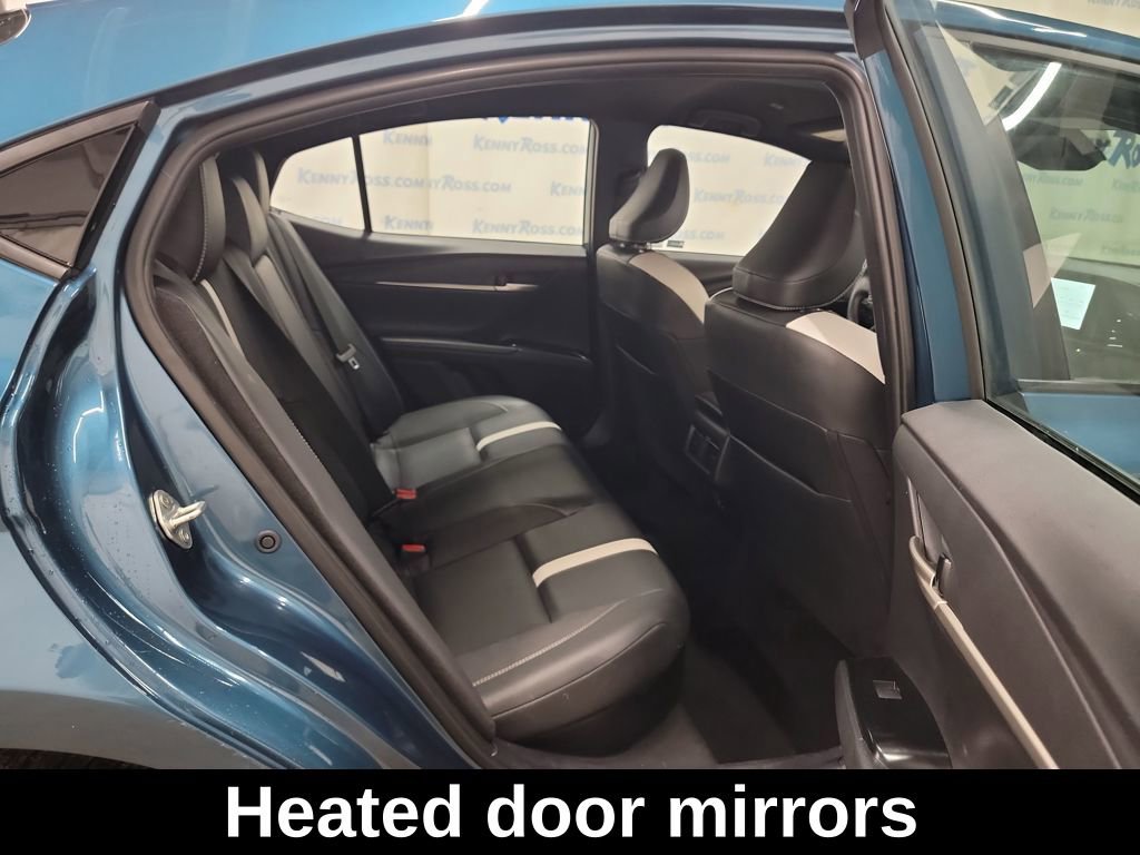 Used 2025 Toyota Camry SE image 11