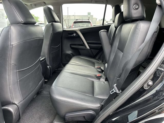 Used 2017 Toyota RAV4 XLE AWD/4WD image 17