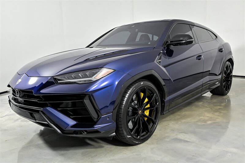 Used 2023 Lamborghini Urus S AWD/4WD image 5