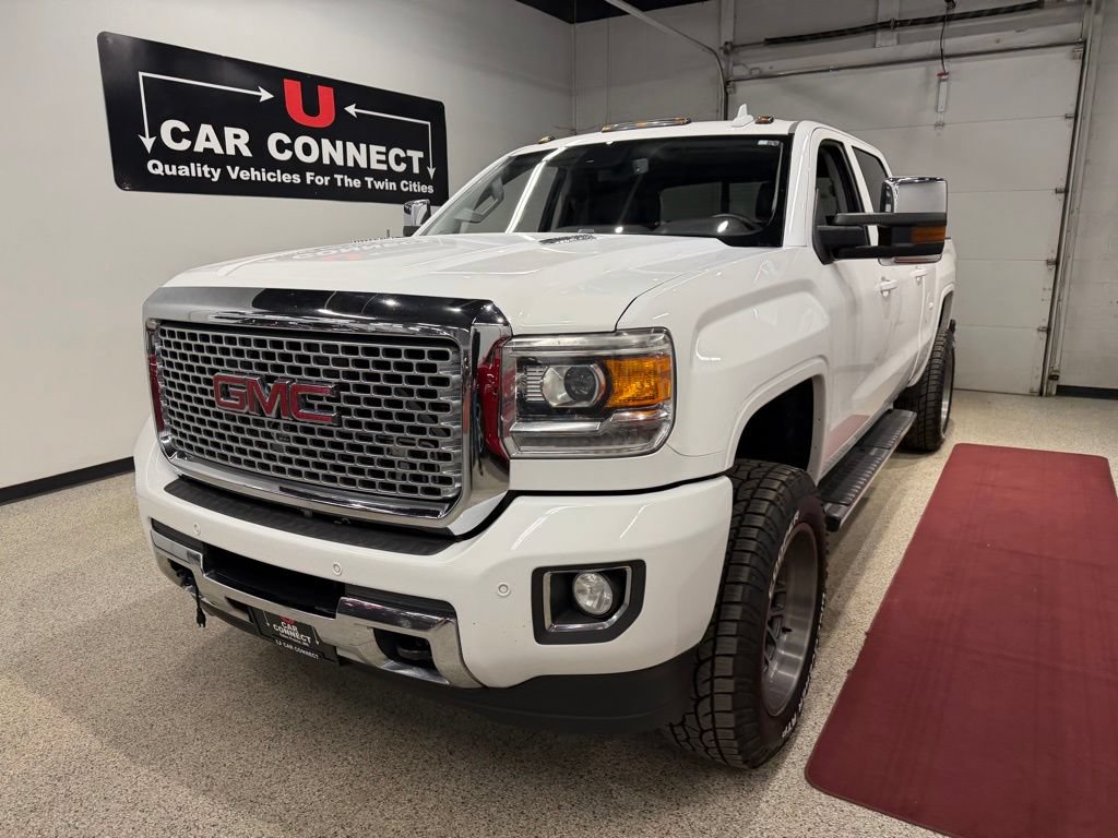 Used 2016 GMC Sierra 3500 Denali w/ Duramax Plus Package AWD/4WD image 4