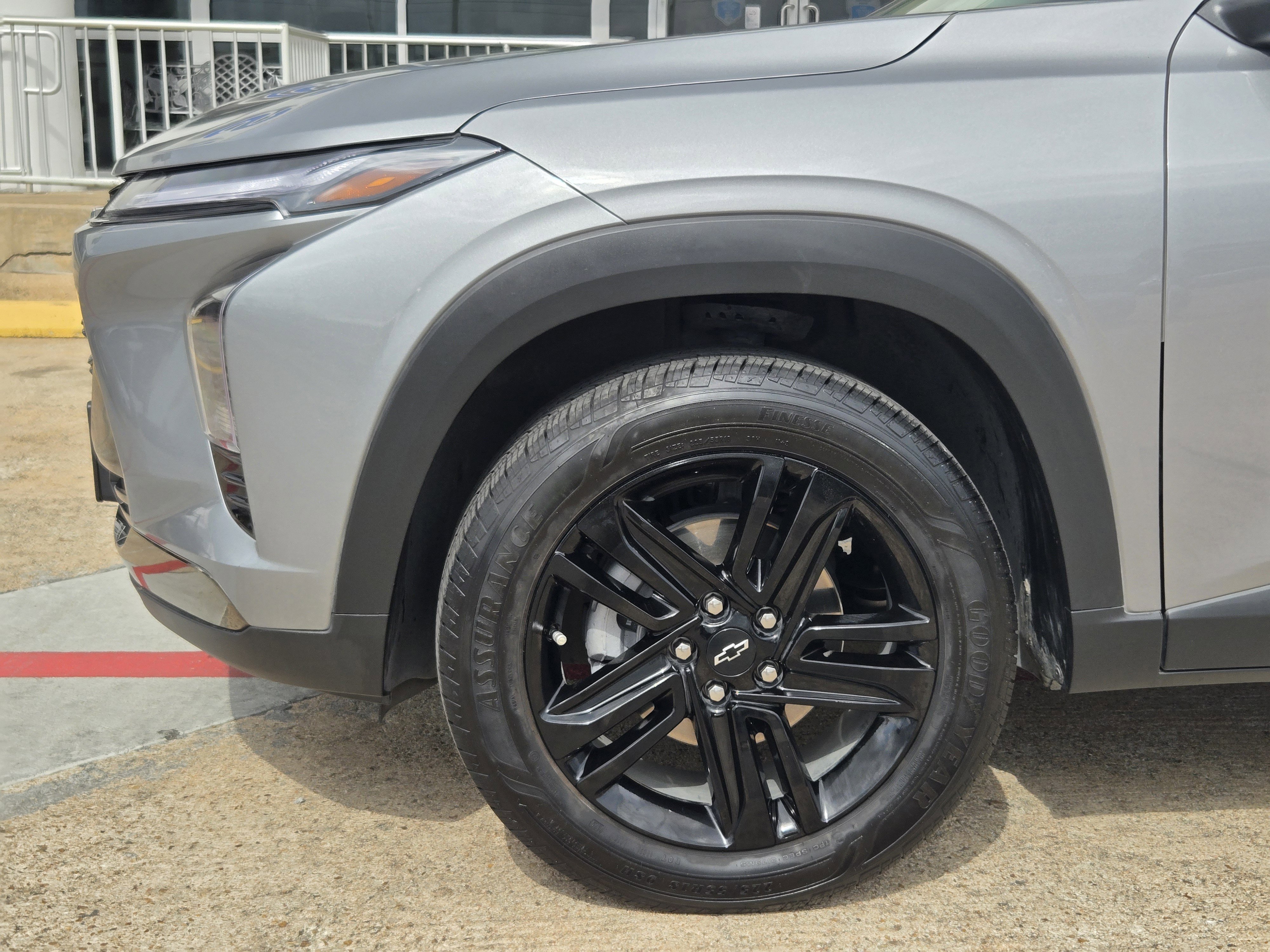 Used 2025 Chevrolet Trax ACTIV image 5