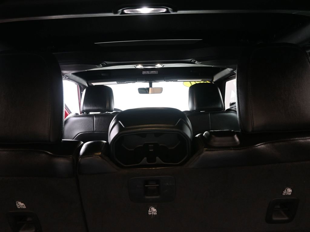 Used 2021 Jeep Wrangler Unlimited Sahara image 27