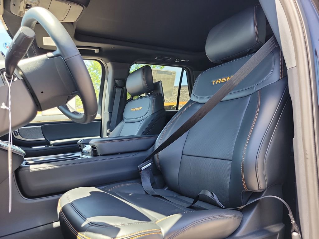 New 2026 Ford Expedition Tremor image 17