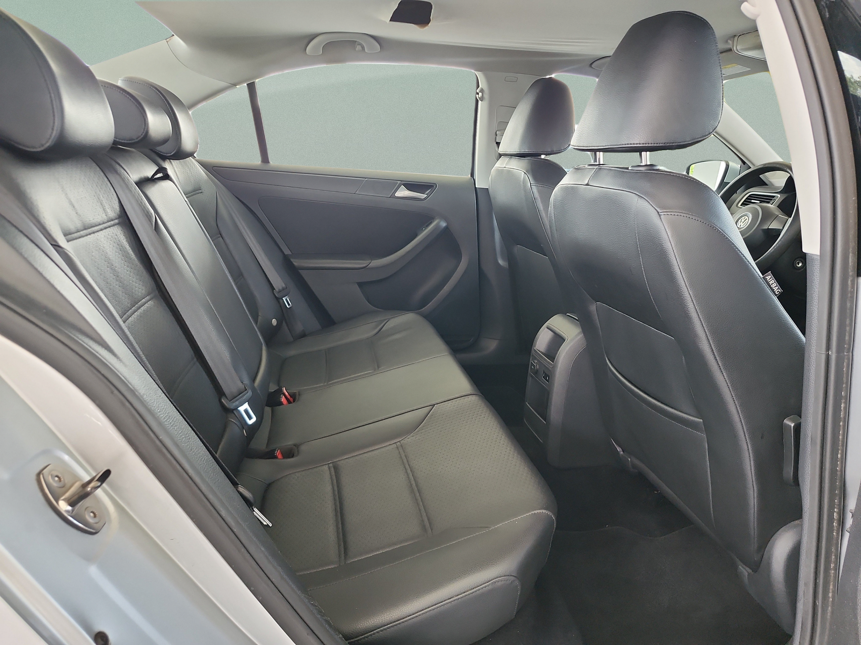Used 2014 Volkswagen Jetta SE FWD image 19