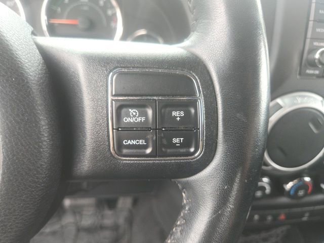 Used 2016 Jeep Wrangler Rubicon w/ Connectivity Group AWD/4WD image 26