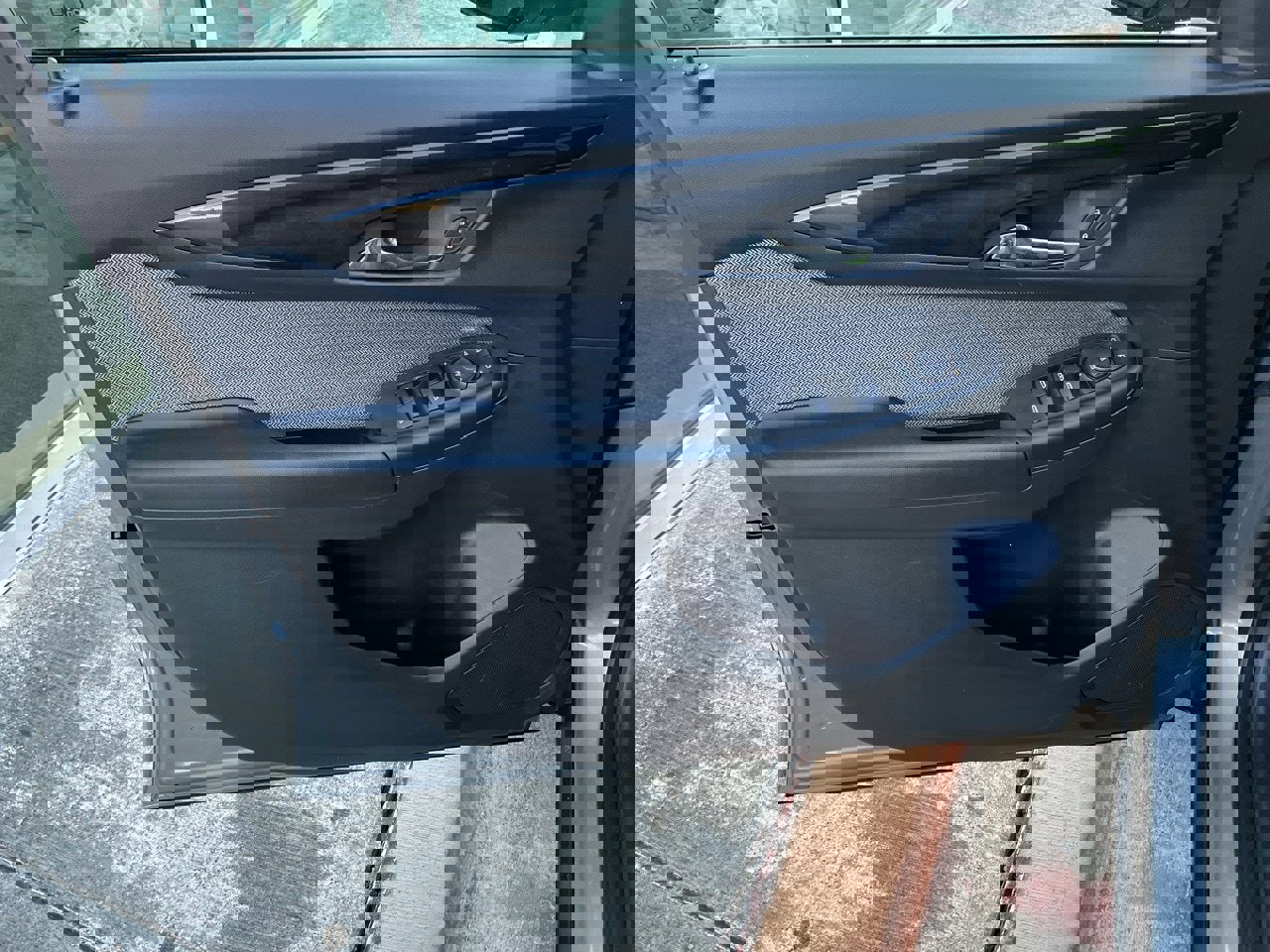 Used 2025 Chevrolet TrailBlazer LT image 13