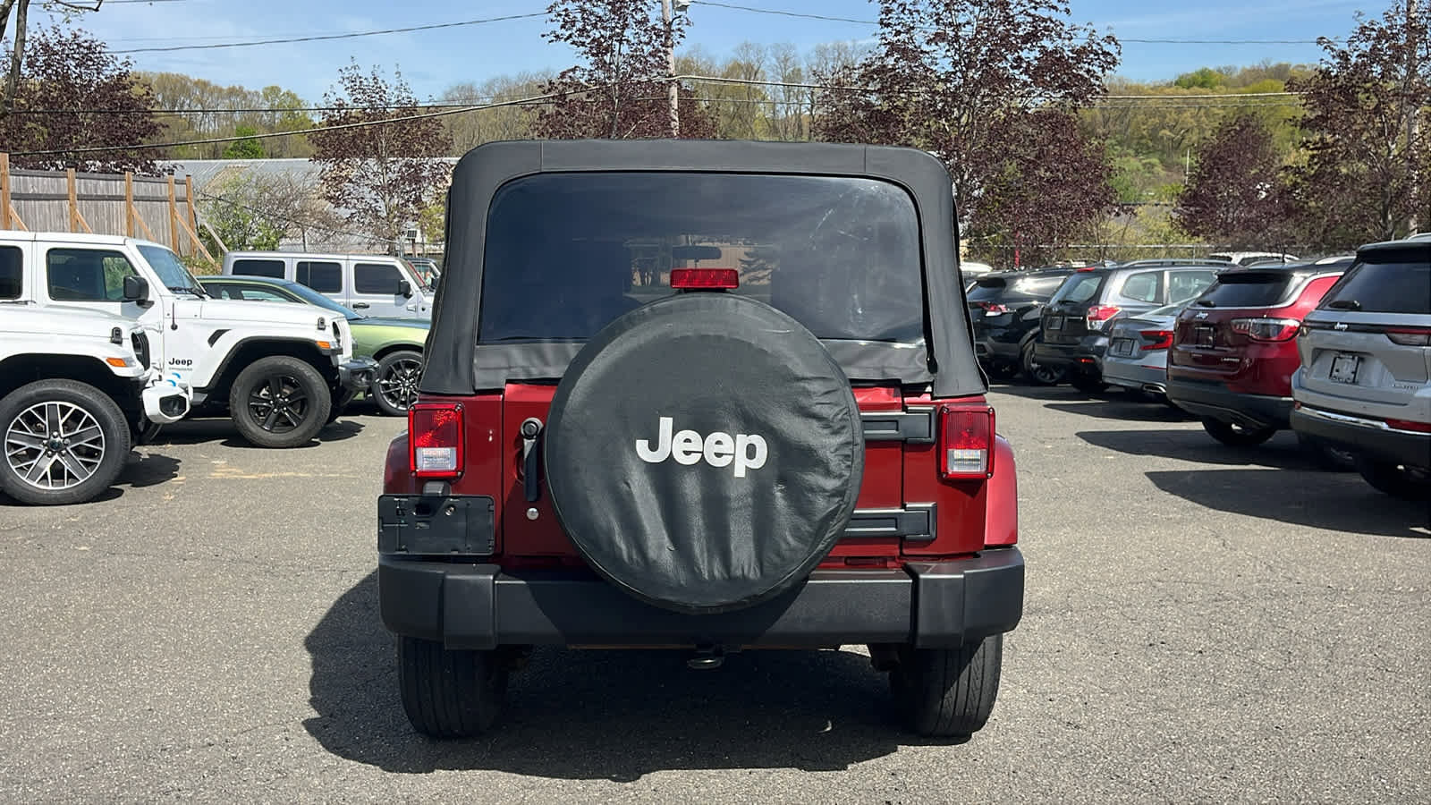 Used 2007 Jeep Wrangler Unlimited Sahara AWD/4WD image 5