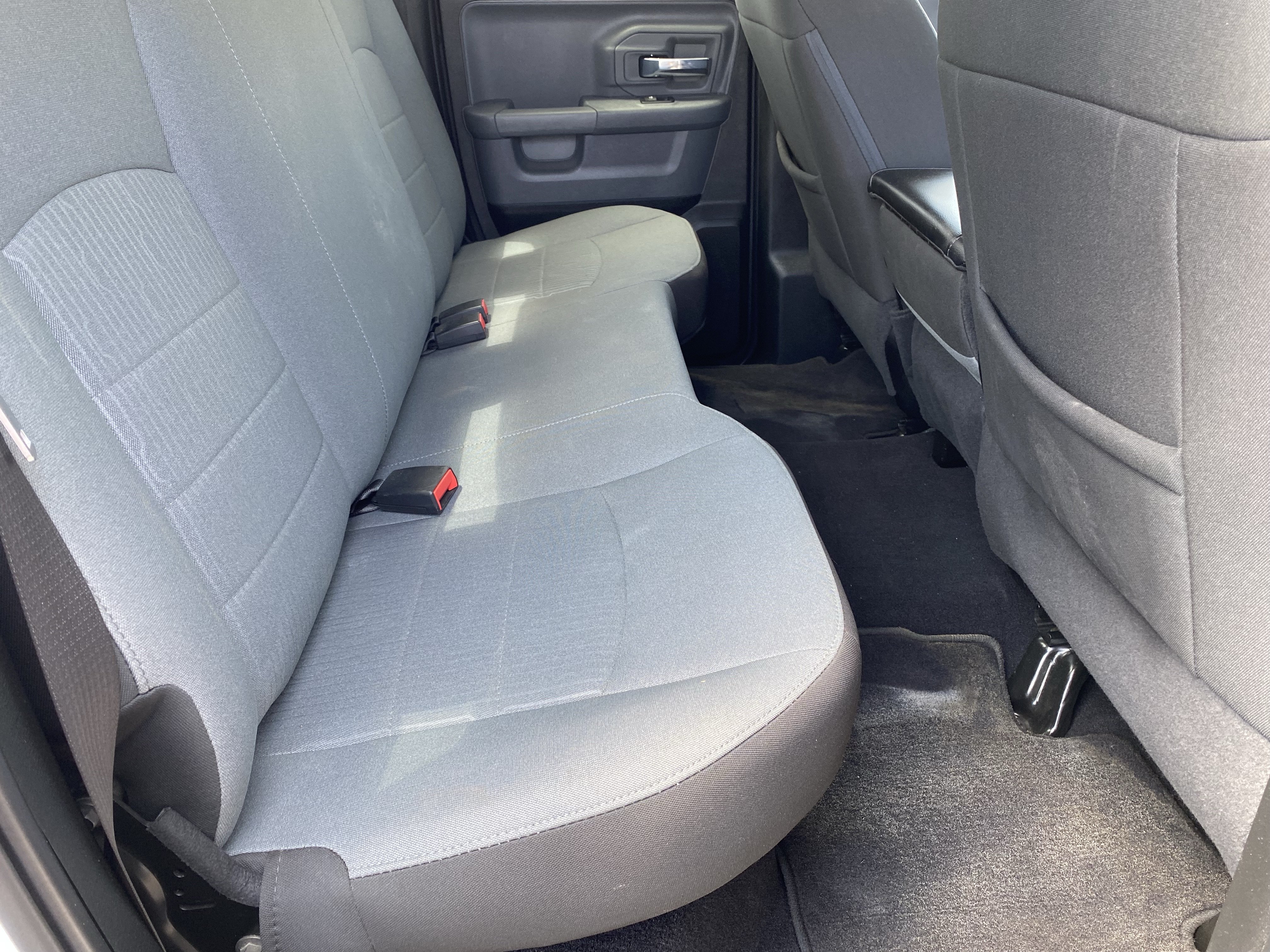 Used 2022 RAM 1500 Classic SLT RWD image 14