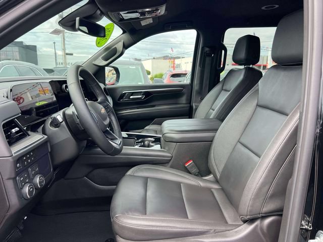 Certified 2026 Chevrolet Suburban LT w/ Comfort Package AWD/4WD image 16