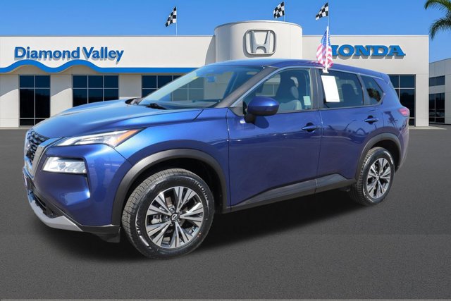 Used 2023 Nissan Rogue SV FWD image 3