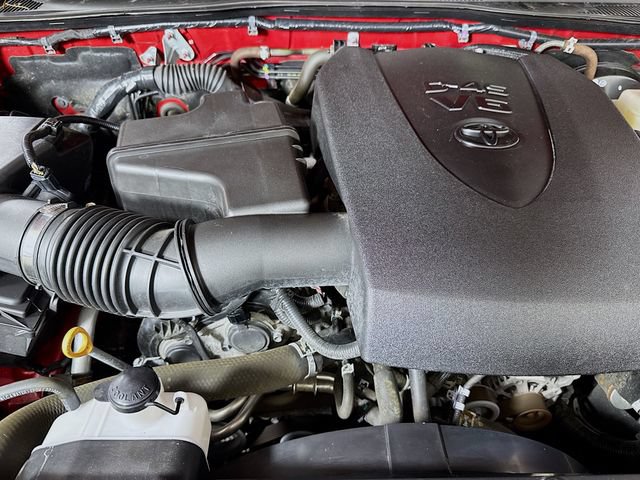 Certified 2023 Toyota Tacoma SR5 AWD/4WD image 31