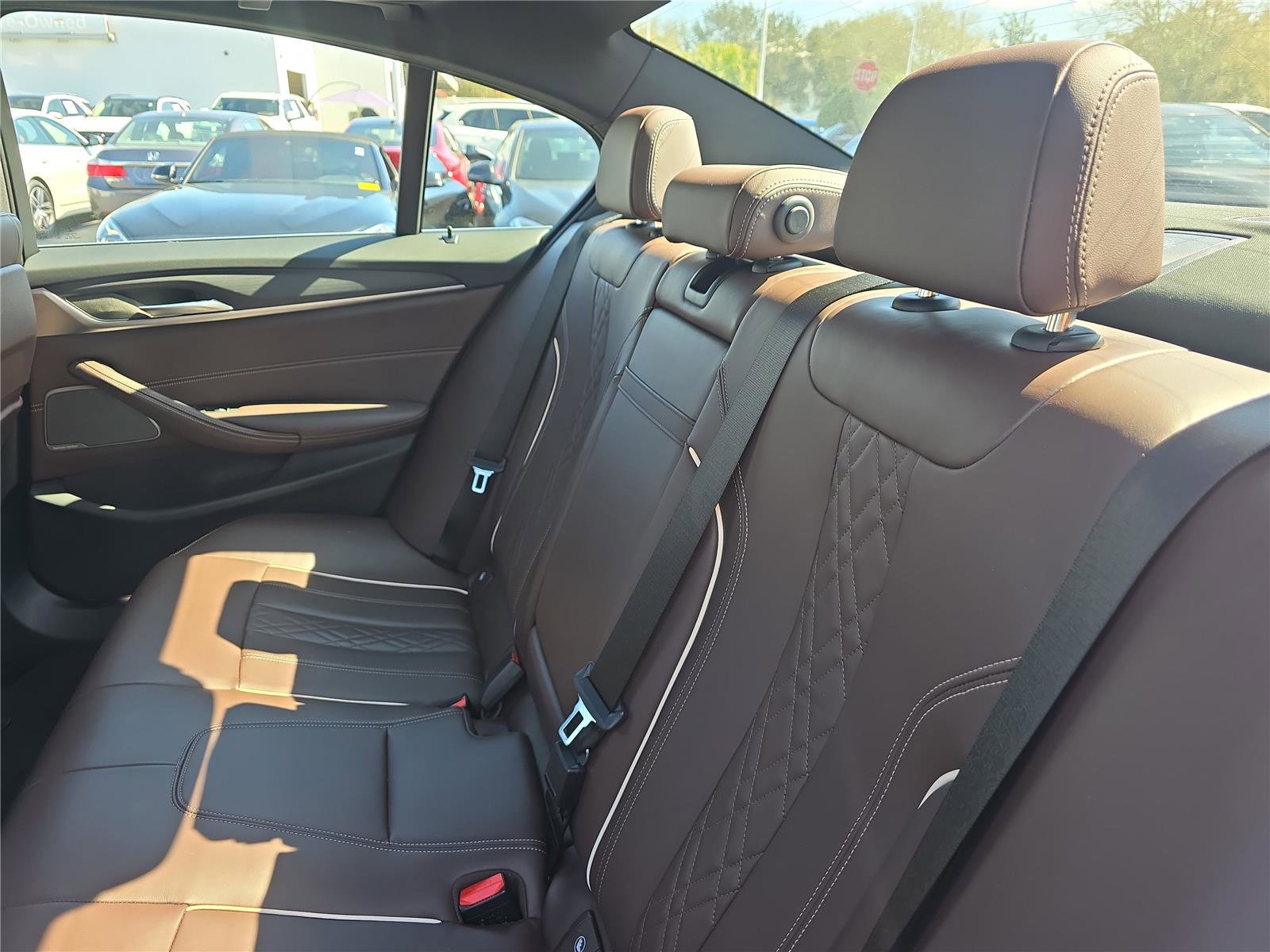 Certified 2023 BMW 530e w/ Premium Package image 13