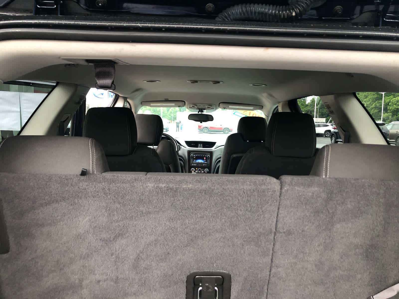 Used 2015 Chevrolet Traverse LT w/ Style and Technology Package FWD image 24